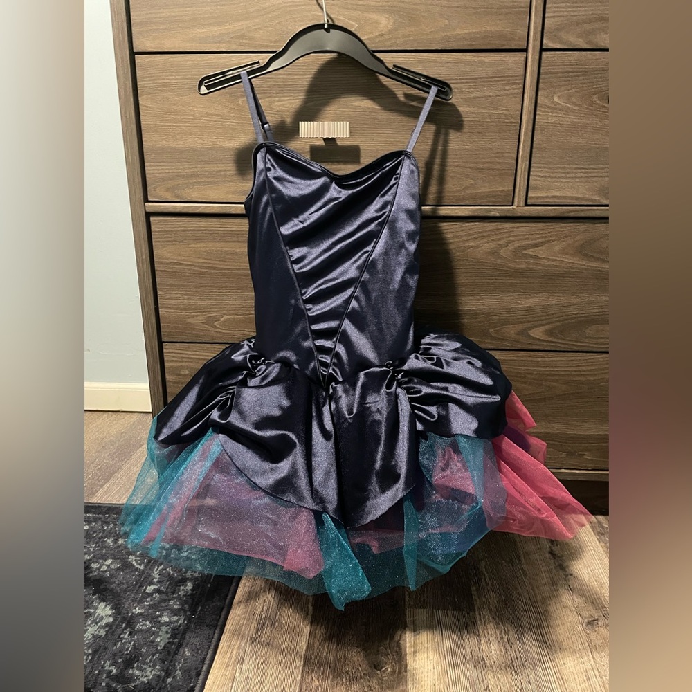 Dance Costume: medium revolution ballet costume